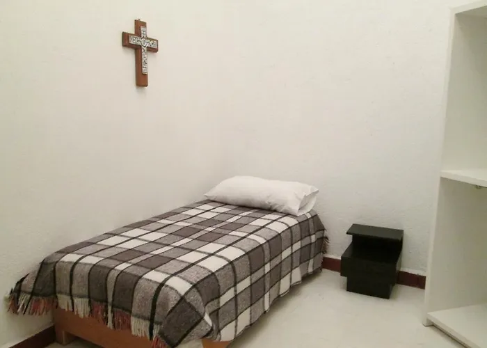 Suites Bosques Medica Sur