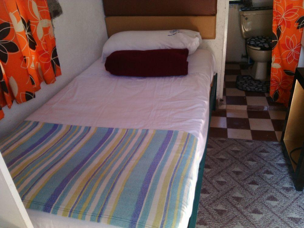 Pensión Suites Bosques Medica Sur 2*