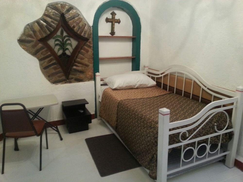 Bosques Medica Sur Guest house